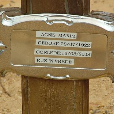 MAXIM Agnes 1922-2008