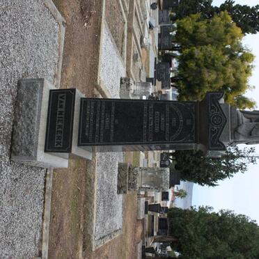 NIEKERK Johannes Le Roux, van 1884-1929 :: VAN NIEKERK Hester 1928-1953