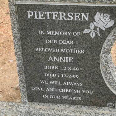 PIETERSEN Annie 1948-1999