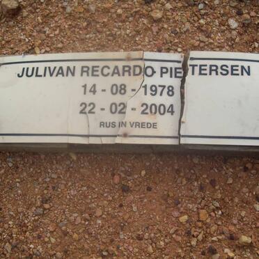 PIETERSEN Julivan Recardo 1978-2004