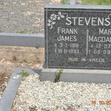 STEVENS Frank James 1911-1993 &amp; Maria Magdalena 1914-2000