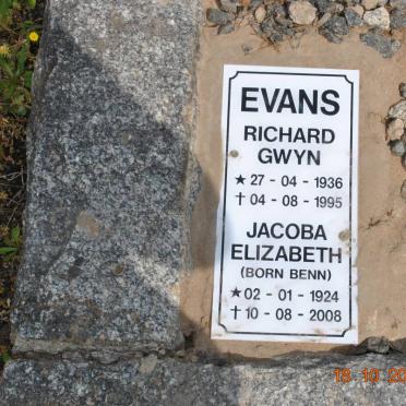 EVANS Richard Gwyn 1936-1995 &amp; Jacoba Elizabeth BENN 1924-2008