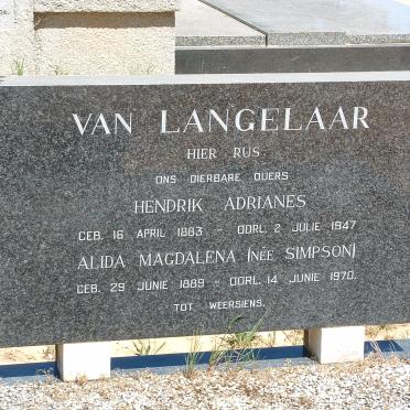 LANGELAAR Hendrik Andrianes, van 1883-1947 &amp; Alida Magdalena SIMPSON 1889-1970