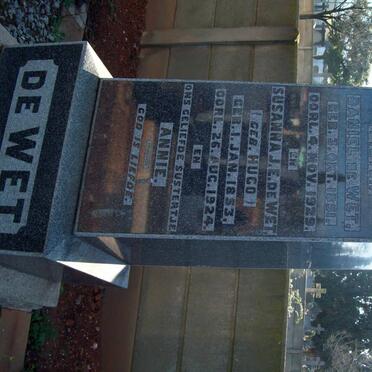 WET Pieter Daniel, de 1851-1929 &amp; Susanna J.E. HUGO 1853-1924 :: DE WET Annie