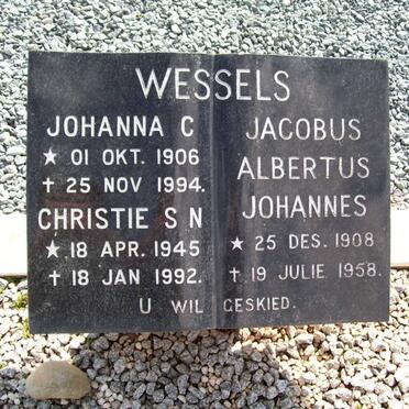 WESSELS Jacobus Albertus Johannes 1908-1958 &amp; Johanna C. 1906-1994 :: WESSELS Christie S.N. 1945-1992