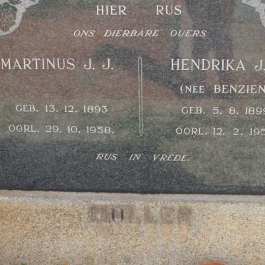 MULLER Martinus J.J. 1893-1958 &amp; Hendrika J.P. BENZIEN 1899-1958