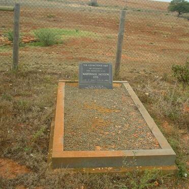 Western Cape, RIVERSDALE district, Middeldrift vao Valsch Rivier 331, farm cemetery