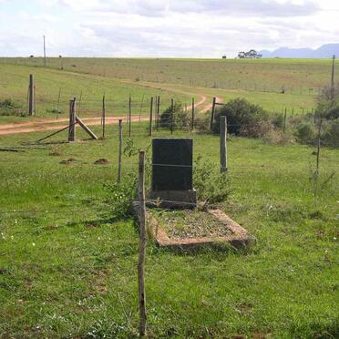 Western Cape, RIVERSDALE district, Albertinia, Onverwagt 170, farm cemetery