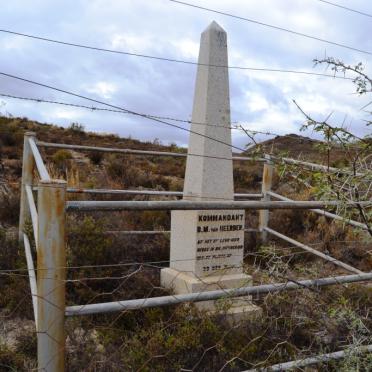 Western Cape, VAN WYKSDORP, R327 Roadside grave