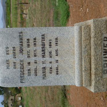 Western Cape, SWELLENDAM district, Bonnievale, Angora 176, farm cemetery