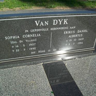 DYK Erikus Daniel Albertus, van 1909-1994 &amp; Sophia Cornelia DE VILLIERS 1907-1992