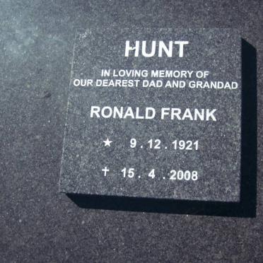 HUNT Ronald Frank 1921-2008