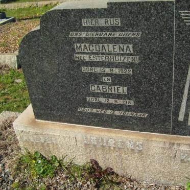 LOURENS Gabriel -1951 &amp; Magdelena ESTERHUIZEN -1922