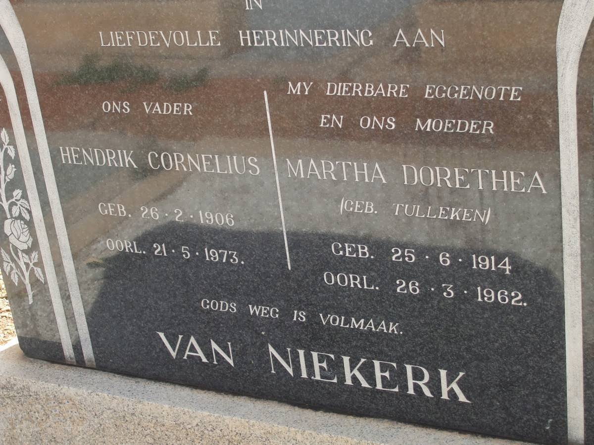 NIEKERK Hendrik Cornelius, van 1906-1973 &amp; Martha Dorothea TULLEKEN 1914-1962