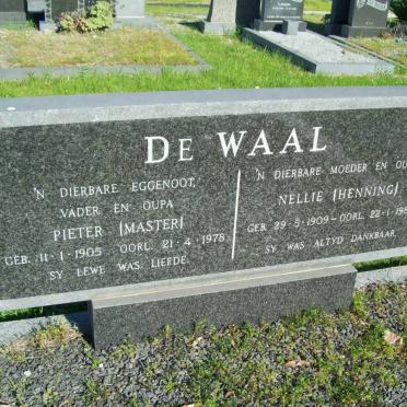 WAAL Pieter, de 1905-1978 &amp; Nellie HENNING 1909-1980