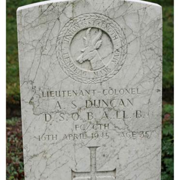 DUNCAN A.S. -1945