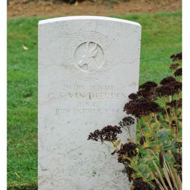 HEERDEN G.S., van -1944