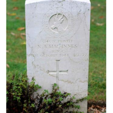 MACINNES N.A. -1944