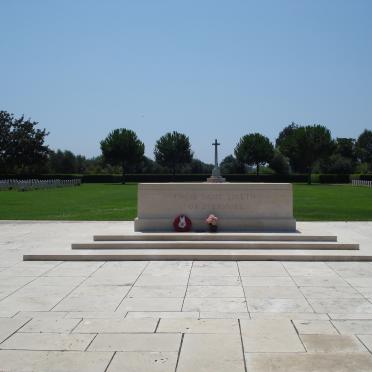 Italy, MINTURNO, War Cemetery