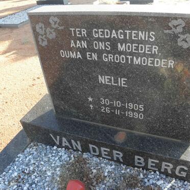 BERG Nelie, van der 1905-1990