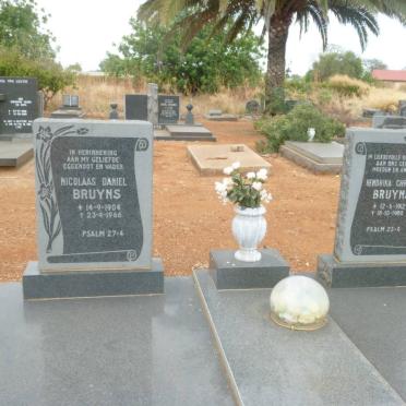 BRUYNS Nicolaas Daniel 1904-1966 &amp; Hendrika Christina 1912-1980