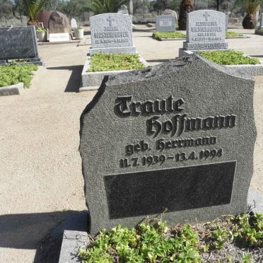 HOFFMANN Traute nee HERRMANN 1939-1994