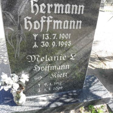 HOFFMANN Hermann 1901-1995 &amp; Melanie L. RIETZ 1912-2009