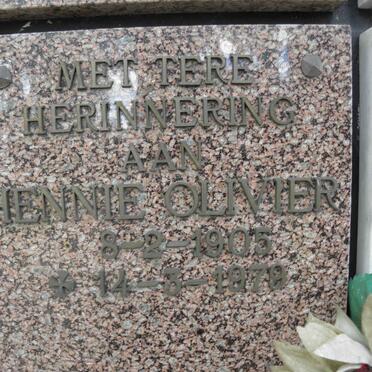 OLIVIER Hennie 1905-1978