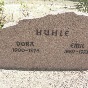 HUHLE Emil 1889-1973 &amp; Dora 1900-1976