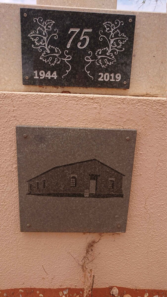 6. Leonardville N.G. Kerk: Gedenkplaat