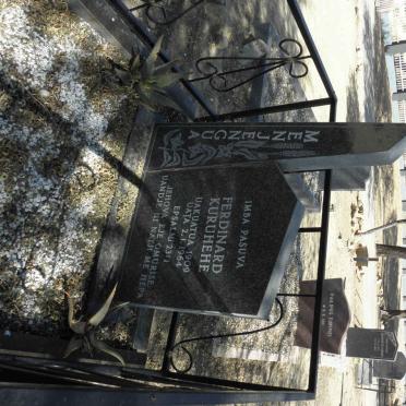 Namibia, WINDHOEK, Pioneers Park, 1959 Heroes and Heroines Memorial Grave, cemetery and memorials