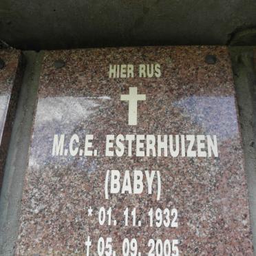 ESTERHUIZEN M.C.E. 1932-2005