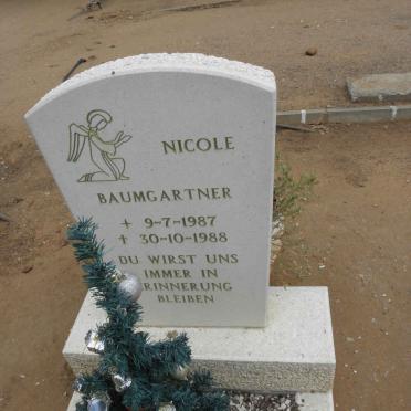 BAUMGARTNER Nicole 1987-1988