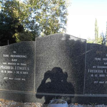 ENGELS Frederik L.G. 1885-1966 &amp; Magrieta J. 1894-1993