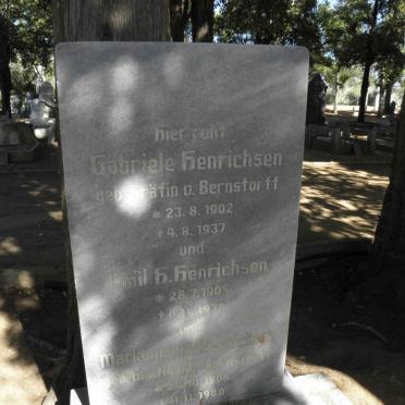 HENRICHSEN Emil H. 1905-1978 &amp; Gabriele 1902-1937