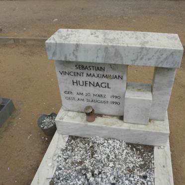 HUFNAGL Sebastian Vincent Maximilian 1990-1990