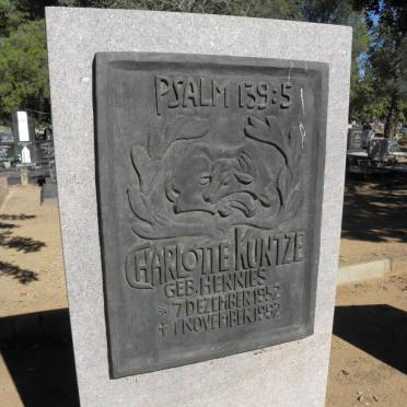 KUNTZE Charlotte nee HENNIES 1952-1992