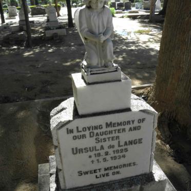 LANGE Ursula, de 1925-1934