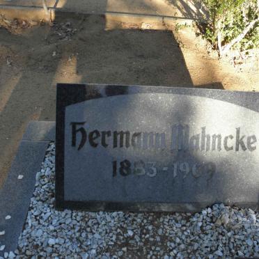 MAHNCKE Herman 1883-1969