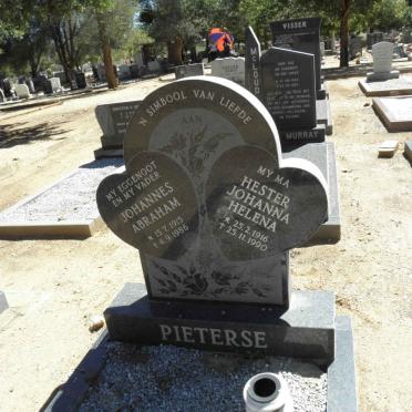 PIETERSE Johannes Abraham 1915-1986 &amp; Hester Johanna Helena 1916-1990