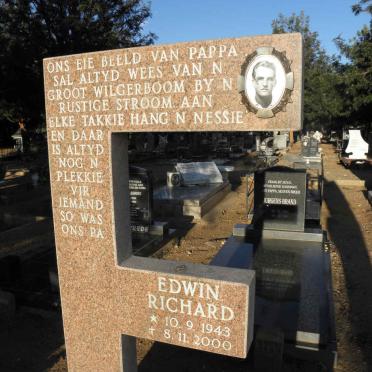 RICHARD Edwin 1943-2000