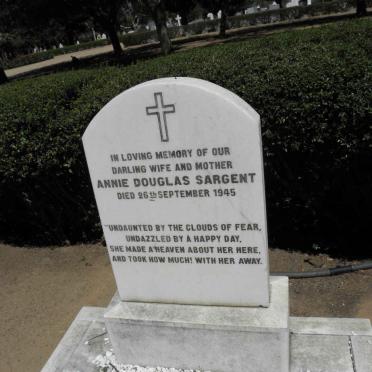 SARGENT Annie Douglas -1945