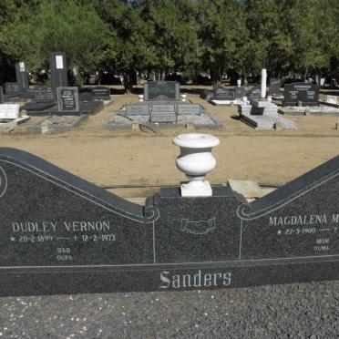 SANDERS Dudley Vernon 1899-1973 &amp; Magdalena Margaretha 1900-1970