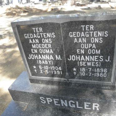 SPENGLER Johannes J. 1896-1980 &amp; Johanna M. 1904-1991