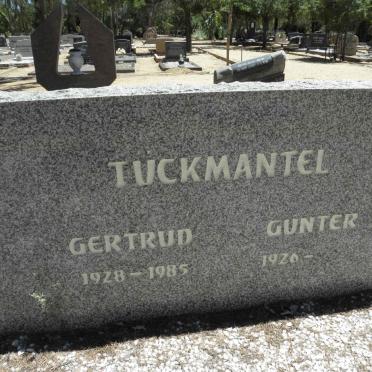 TÜCKMANTEL Günter 1926- &amp; Gertrud 1928-1985