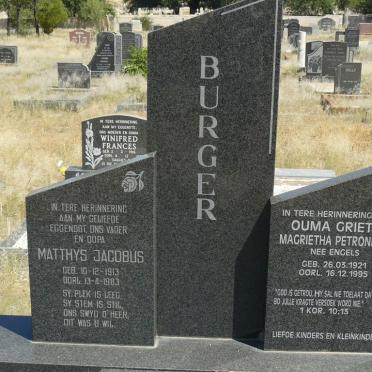 BURGER Matthys Jacobus 1913-1983 &amp; Magrietha Petronella ENGELS 1921-1995