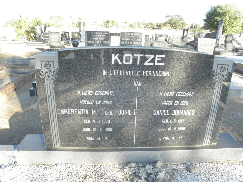 KOTZE Daniel Johannes 1917-1998 &amp; Emmerentia M. FOURIE 1920-1980