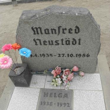 NEUSTÄDT Manfred 1935-1986 &amp; Helga 1938-1992