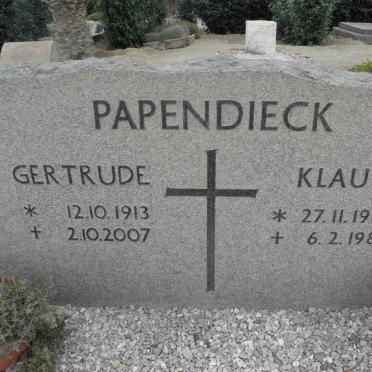 PAPENDIECK Klaus 1908-1987 &amp; Gertrude 1913-2007