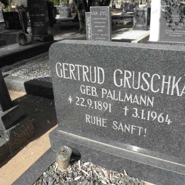 GRUSCHKA Gertrud nee PALLMANN 1891-1964